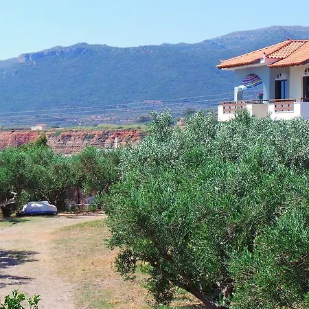 Apartment Zachos *